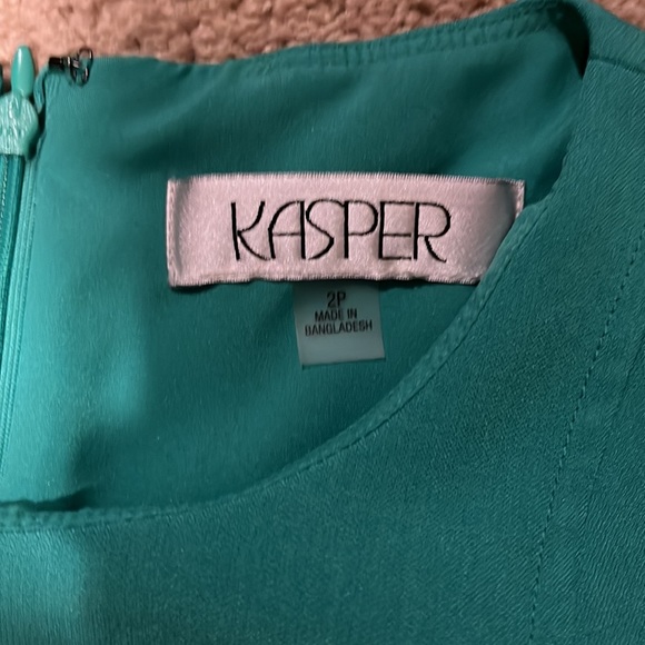 Green work dress - Picture 2 of 2